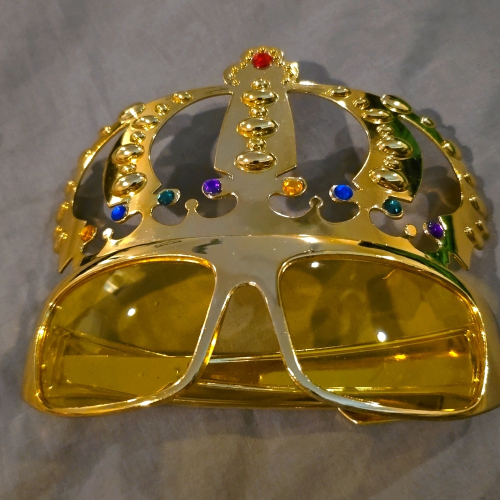 Royal crown sunglasses